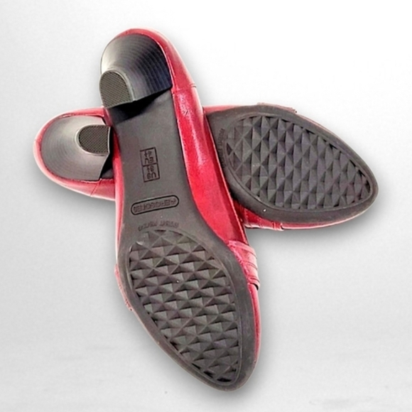 Aerosoles Red HEELREST High Heels Size 6.5 - Picture 5 of 8